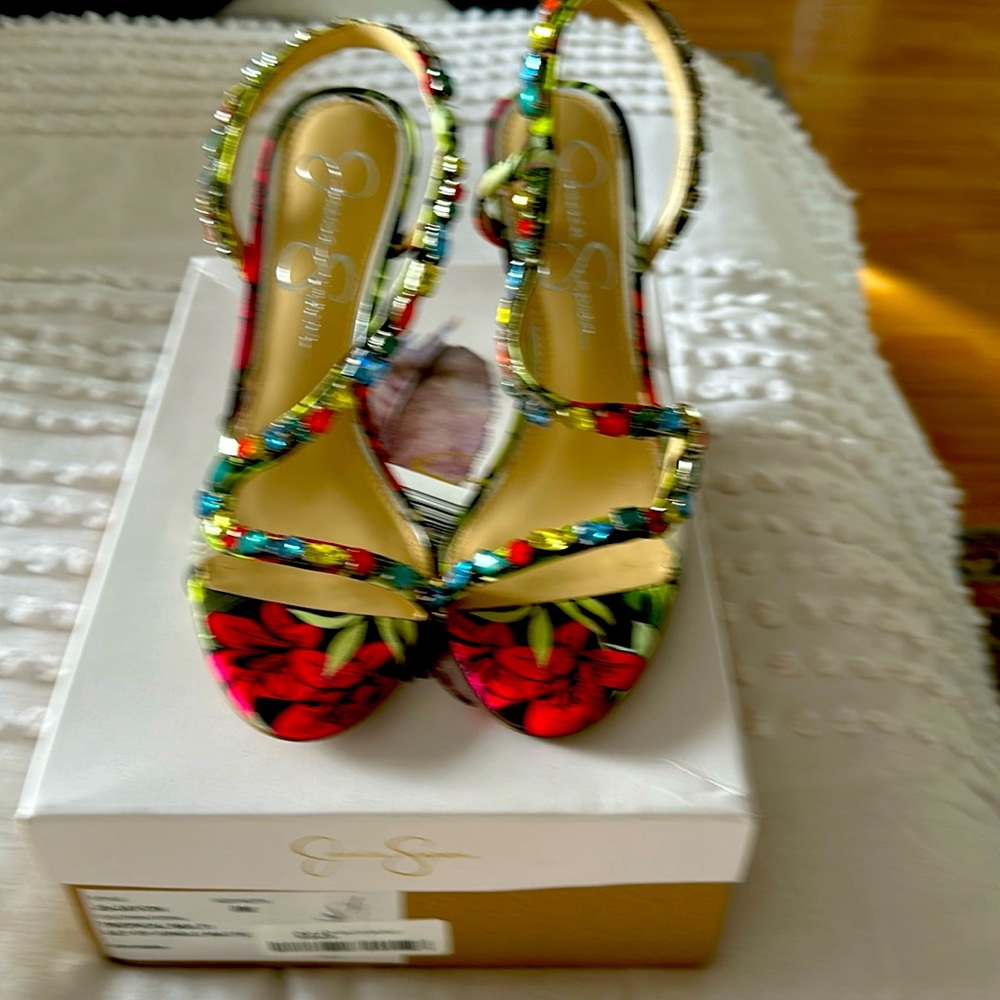 Jessica Simpson Womens Jaycin Embellished Pumps. Worn once. Original box